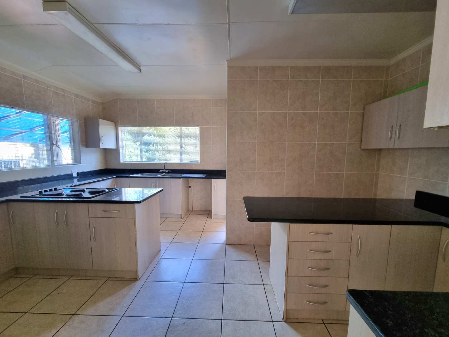 5 Bedroom Property for Sale in Waverley Free State